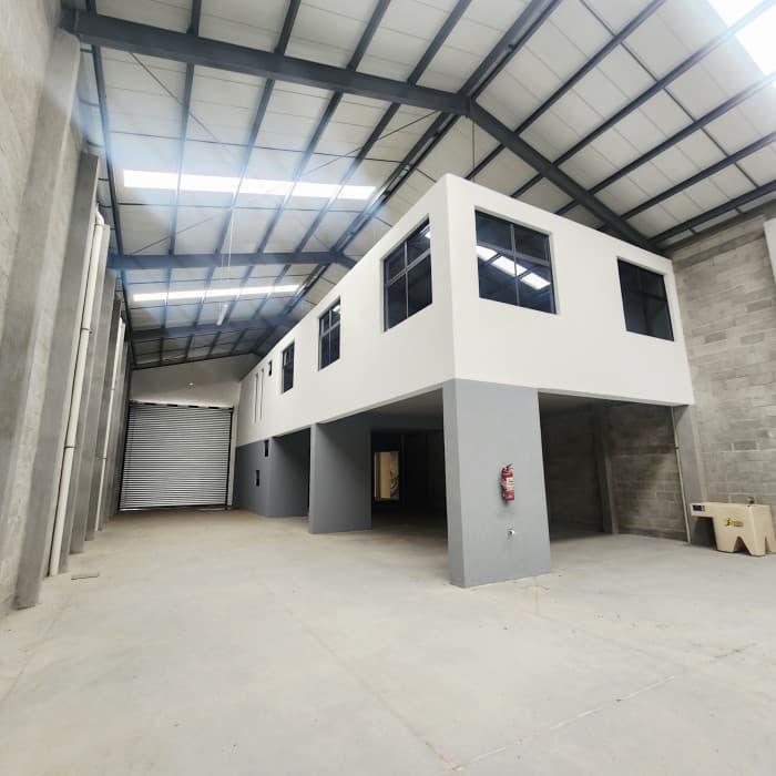 Ofibodega en Renta por el libramiento Chimaltenango - foto 1