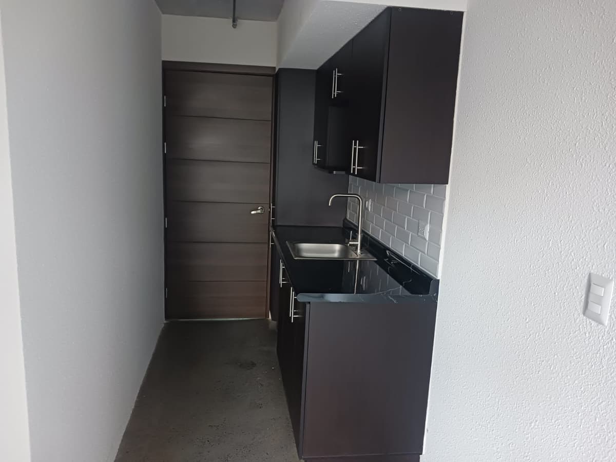 Rento apartamento tipo loft semi-amueblado en zona 12 - foto 1