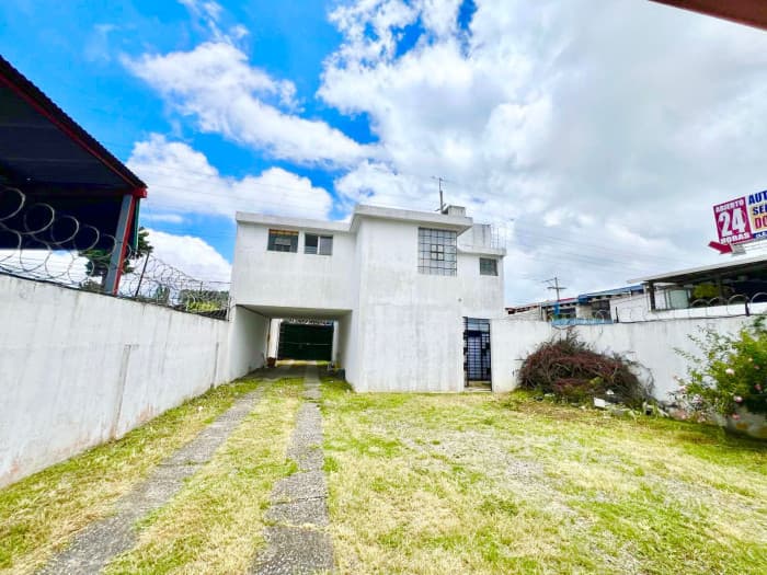 Propiedad con 2 Casas Venta Carretera a San Jose Pinula - foto 1