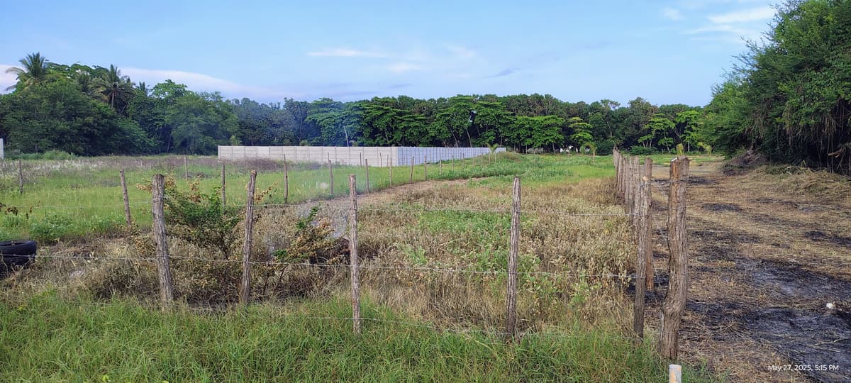 VENDO TERRENO EN MONTERRICO CERCA DE LA PLAYA - foto 1