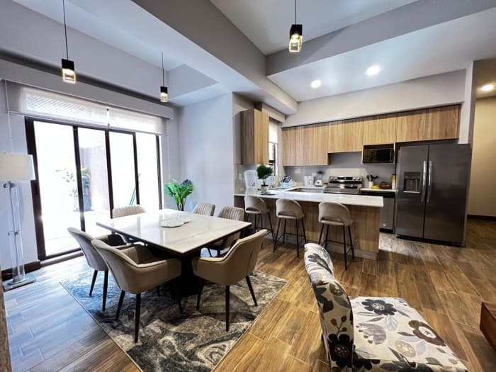 APARTAMENTO EN VENTA EN 1ER NIVEL ZONA 10 GT - foto 1