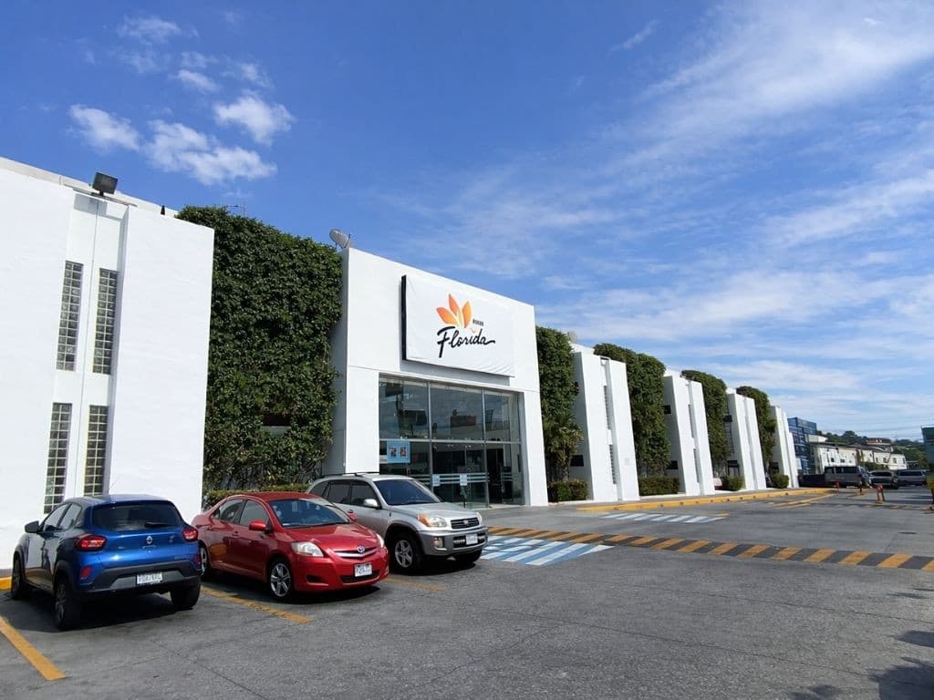 Local comercial en Renta en Plaza Florida zona 7 Mixco - foto 1