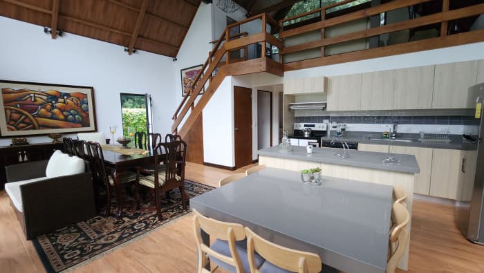 Casa en Renta y Venta en Las Macadamias Antigua GT - foto 1