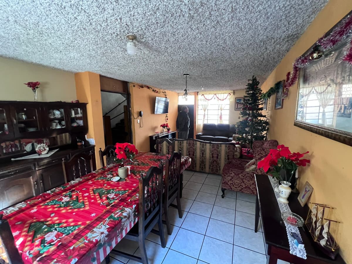 Se Vende casa en zona 3 - foto 1