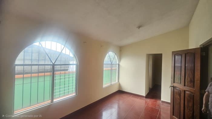 RENTO CASA USO COMERCIAL O VIVIENDA EN ZONA 12  - foto 1