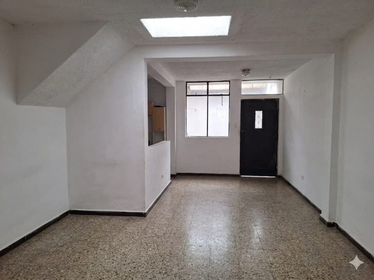 Casa en venta en Quinta Samayoa zona 7 - foto 1
