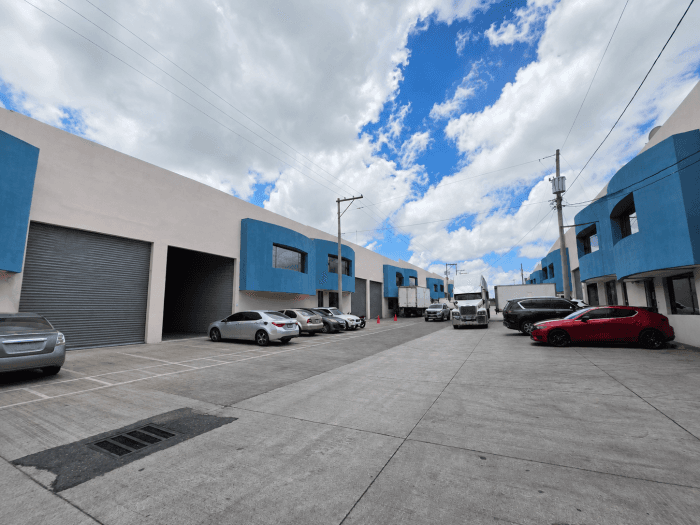 BODEGA EN RENTA EN ZONA 4 DE MIXCO EL NARANJO - foto 1