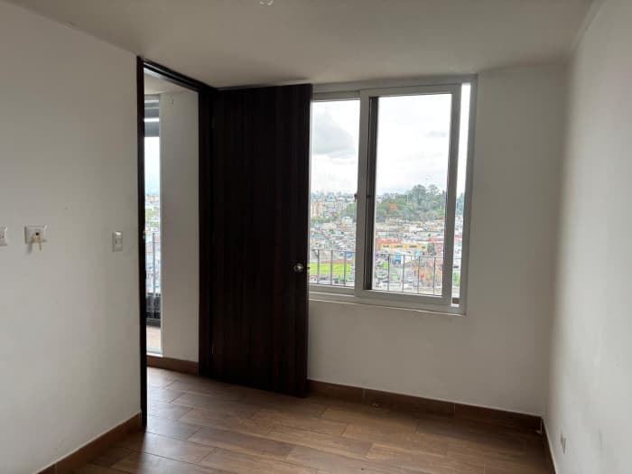 APARTAMENTO EN VENTA EN NIVEL ALTO EDIFICIO ROQUE  - foto 4