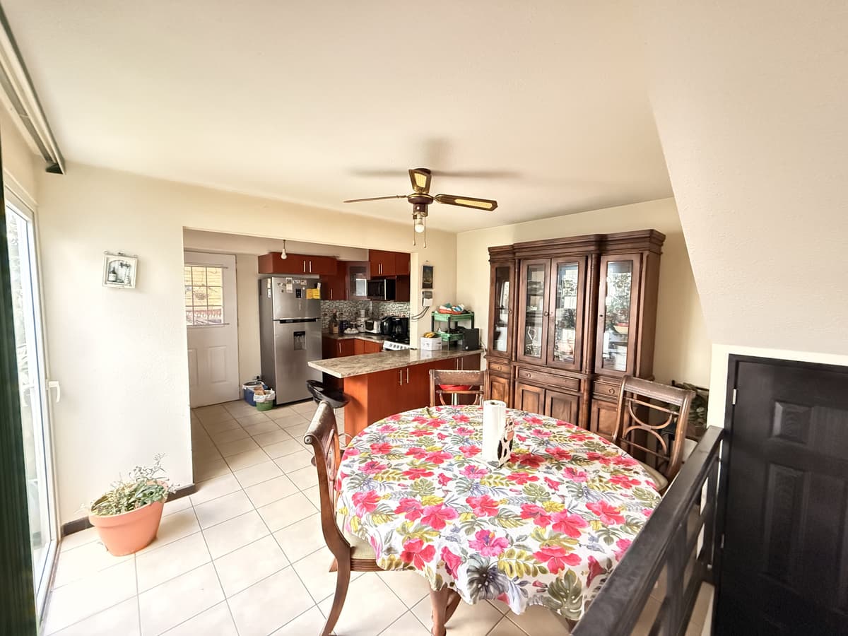 Casa en Venta en Hacienda de las Flores Villa Nueva - foto 2