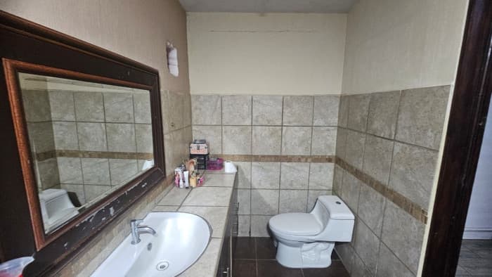 VENDO CASA LOMAS DE BALCONES SAN CRISTOBAL ZONA 8 MIXCO - foto 21