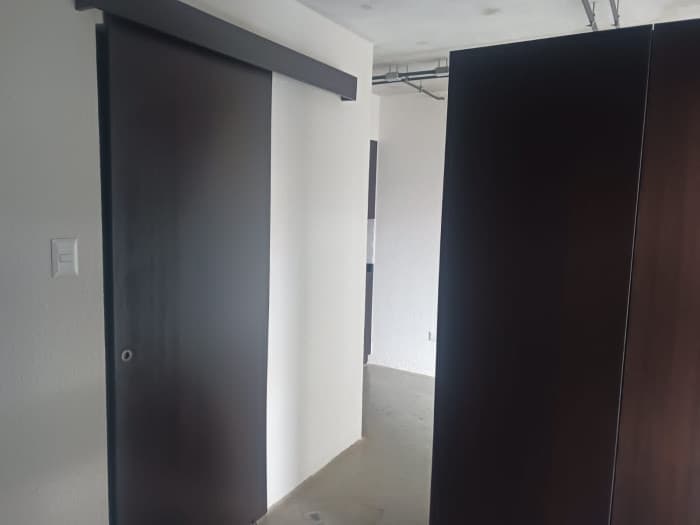 Rento apartamento tipo loft semi-amueblado en zona 12 - foto 3