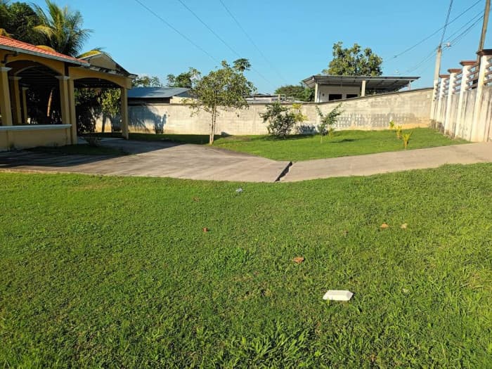 Casa en Venta de un nivel en Morales Izabal  - foto 3
