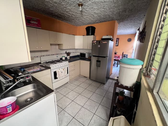 Se Vende casa en zona 3 - foto 2