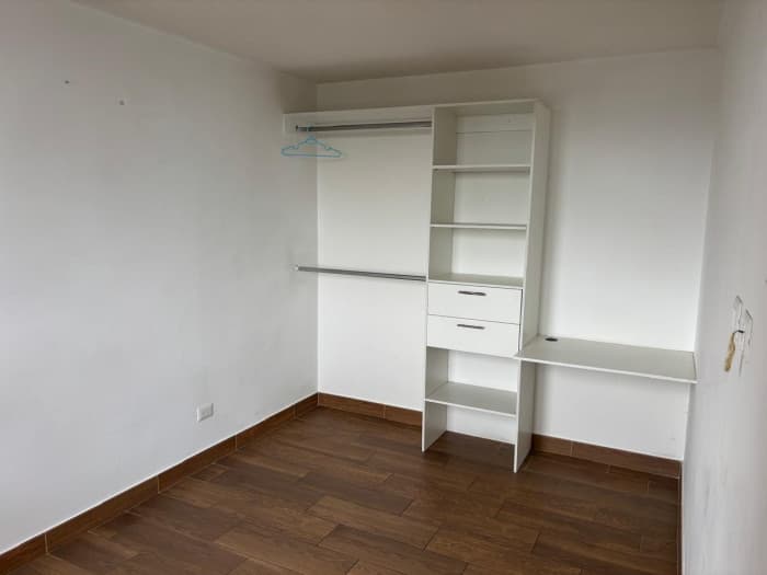 APARTAMENTO EN VENTA EN NIVEL ALTO EDIFICIO ROQUE  - foto 3