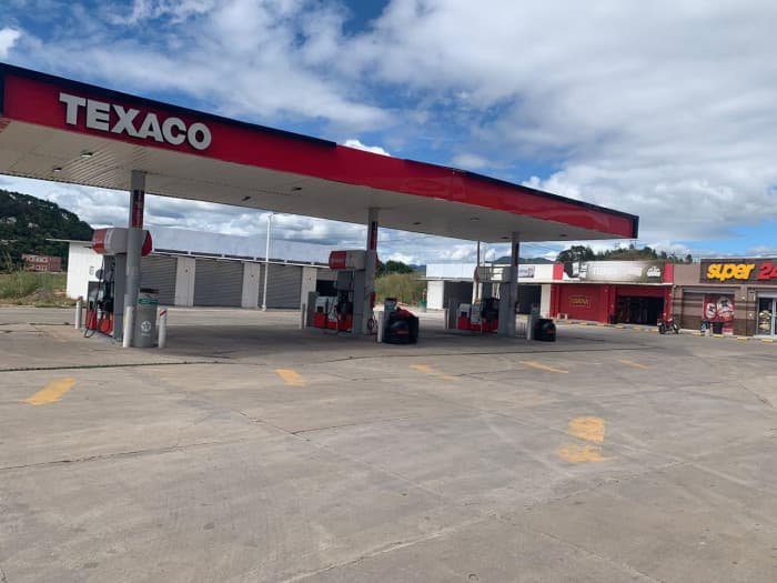 Local de 80m² en renta en Plaza en Carretera a Jutiapa - foto 4