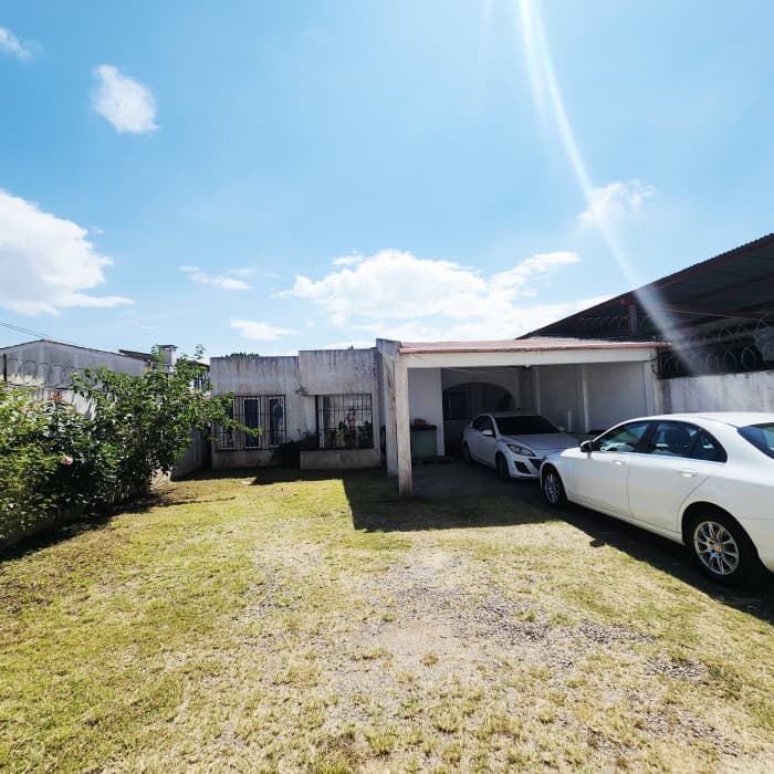 Propiedad con 2 Casas Venta Carretera a San Jose Pinula - foto 4