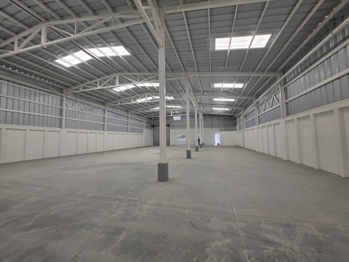 VENDO BODEGA EN PARQUE INDUSTRIAL EN COCALES SUCHI - foto 3