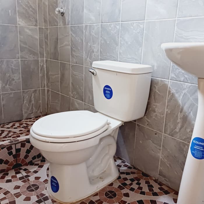 En Venta Casa con 2 Apartamentos en San José Pinula - foto 4
