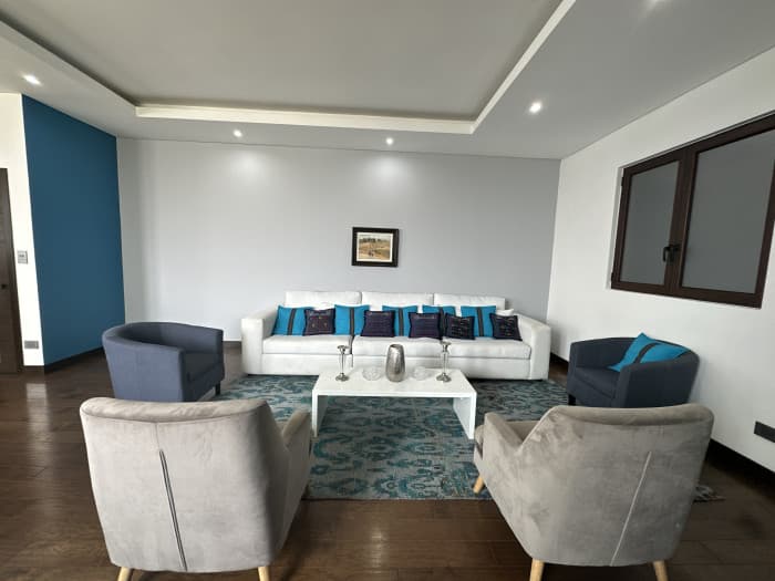 Apartamento Amoblado de 1 Habitación en Renta en Cayalá - foto 4