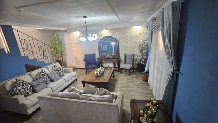 VENDO CASA LOMAS DE BALCONES SAN CRISTOBAL ZONA 8 MIXCO - foto 2