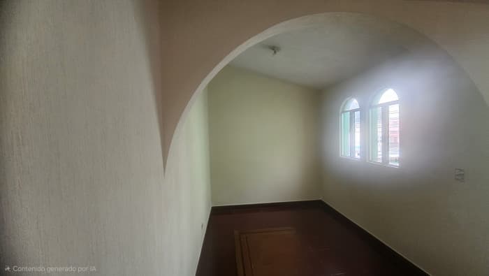 RENTO CASA USO COMERCIAL O VIVIENDA EN ZONA 12  - foto 3