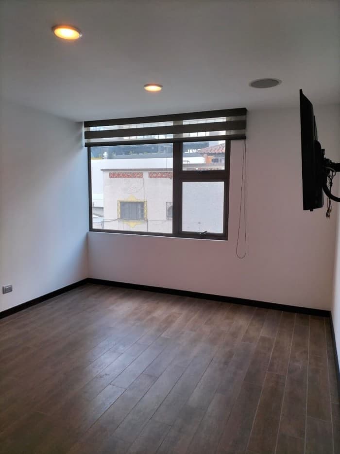 APARTAMENTO CON JARDIN EN VENTA EN URBANA ZONA 10 - foto 2