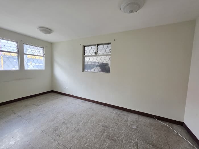 CASA DE 2 NIVELES EN VENTA EN KAMINAL JUYU II ZONA 7 GT - foto 2