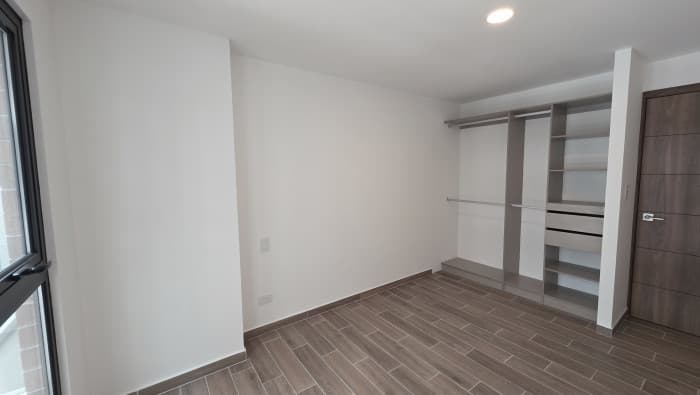 RENTO APARTAMENTO EN PARQUE 14 SOBRE AV LAS AMERICAS GT - foto 3