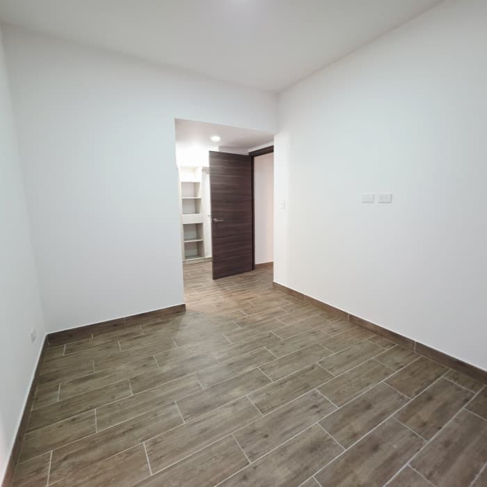 Apartamento en renta en Modra zona 4 - foto 4