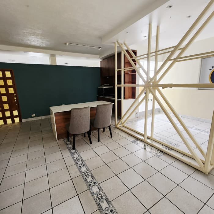 Casa con uso Comercial en Venta Santa Rita II Mixco  - foto 3