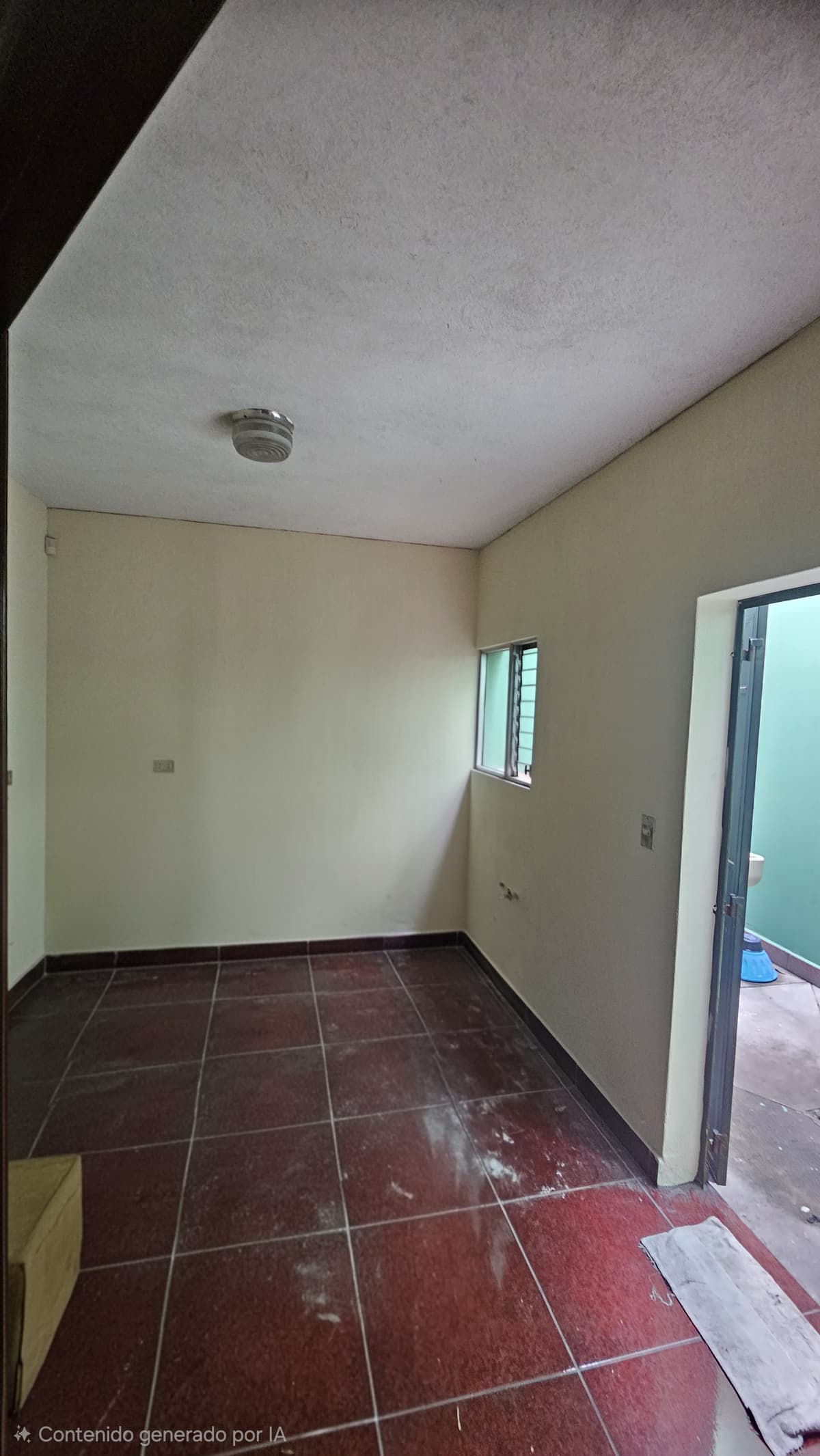 RENTO CASA USO COMERCIAL O VIVIENDA EN ZONA 12  - foto 2