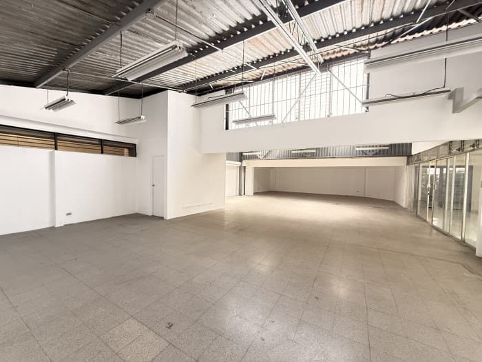 Local comercial en Renta en Plaza Florida zona 7 Mixco - foto 4