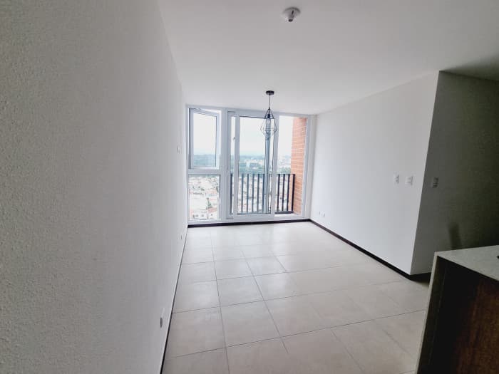 Apartamento en Venta Parque San Jorge zona 11 - foto 4