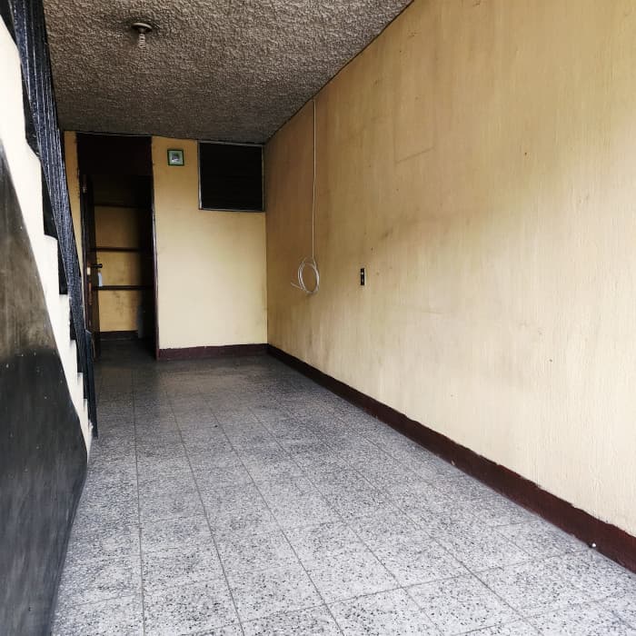 Vendo/Renta Casa con Local Comercial en Calz San Juan  - foto 4