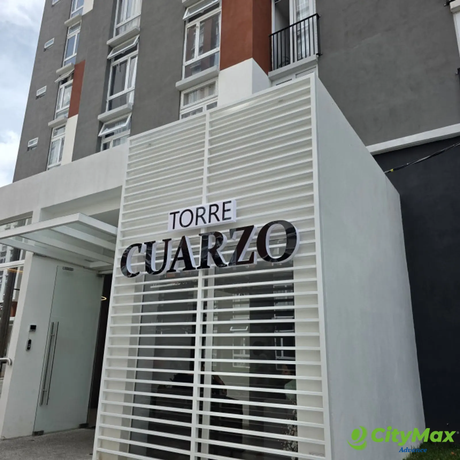 Rento Apartamento en Zona 6 Cumbres del Pedregal - foto 1
