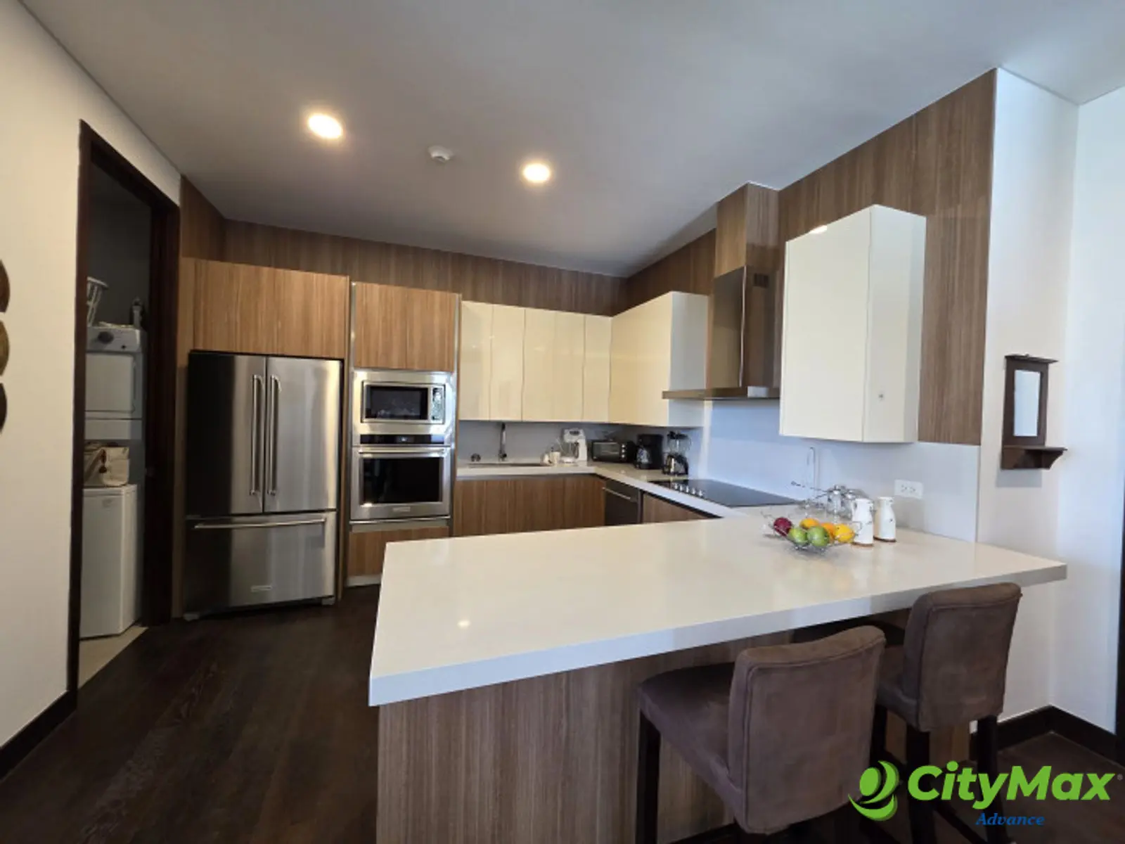 APARTAMENTO EN RENTA EDIFICIO PREMIER ZONA 14 - foto 1