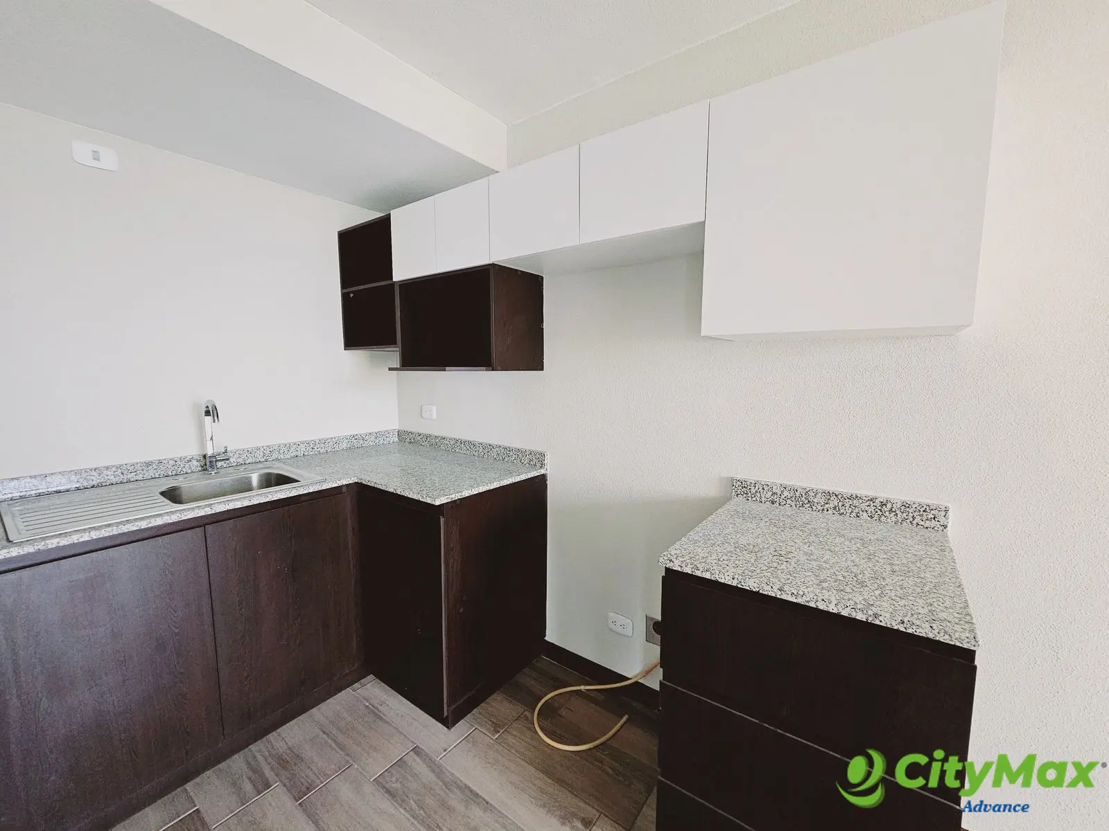 Apartamento en Venta y Renta en San Nicolas del Bosque - COCINA