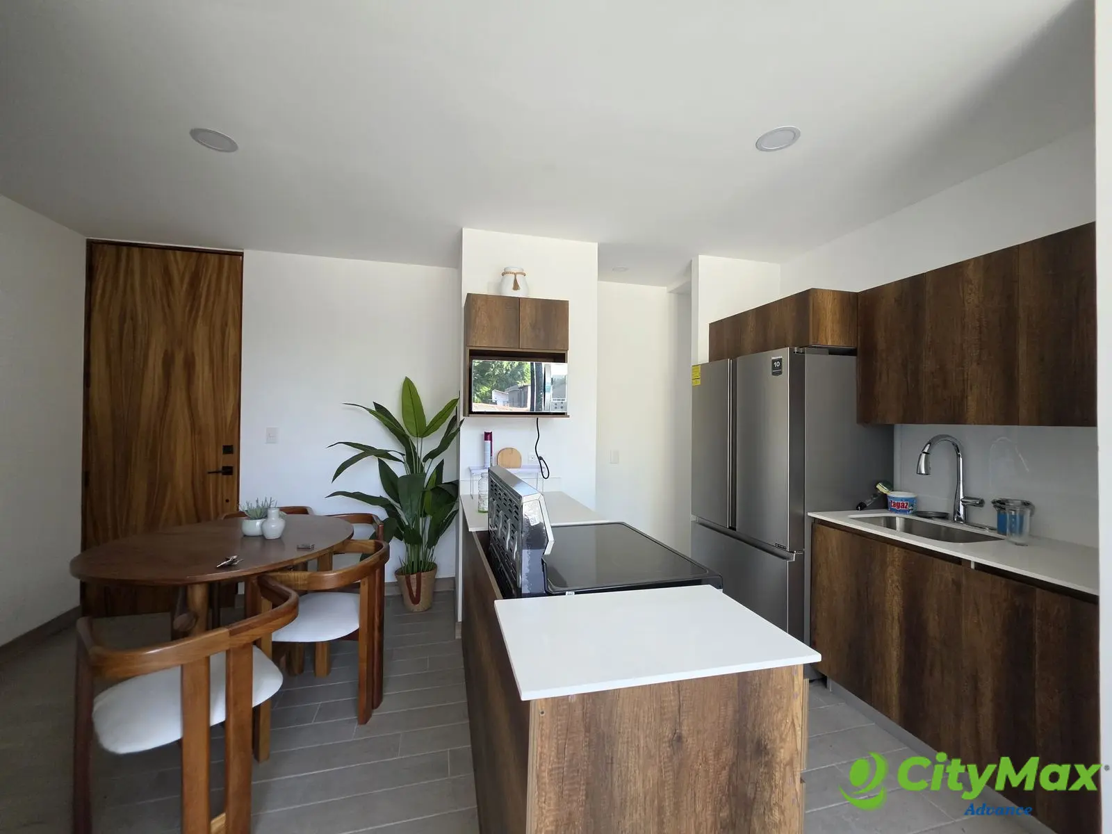 APARTAMENTO EN RENTA EN ZONA 13 DE 3 HABITACIONES - foto 1
