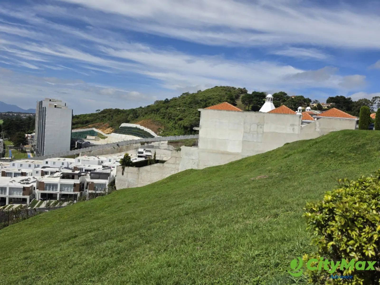 EN VENTA TERRENO RESIDENCIAL EN COLINAS DE ANDALUCIA  - foto 5