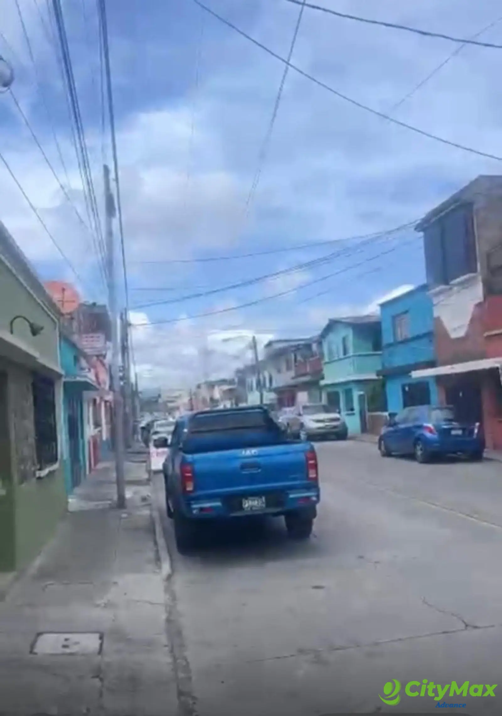 CASA COMERCIAL EN VENTA EN QUINTA SAMAYOA ZONA 7 GT - foto 2