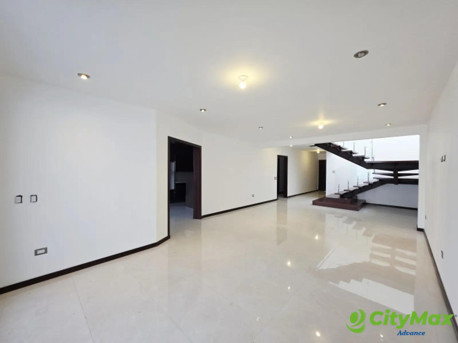 LUJOSA CASA NUEVA EN VENTA EN SAN CRISTOBAL Z8 MIXCO - foto 5