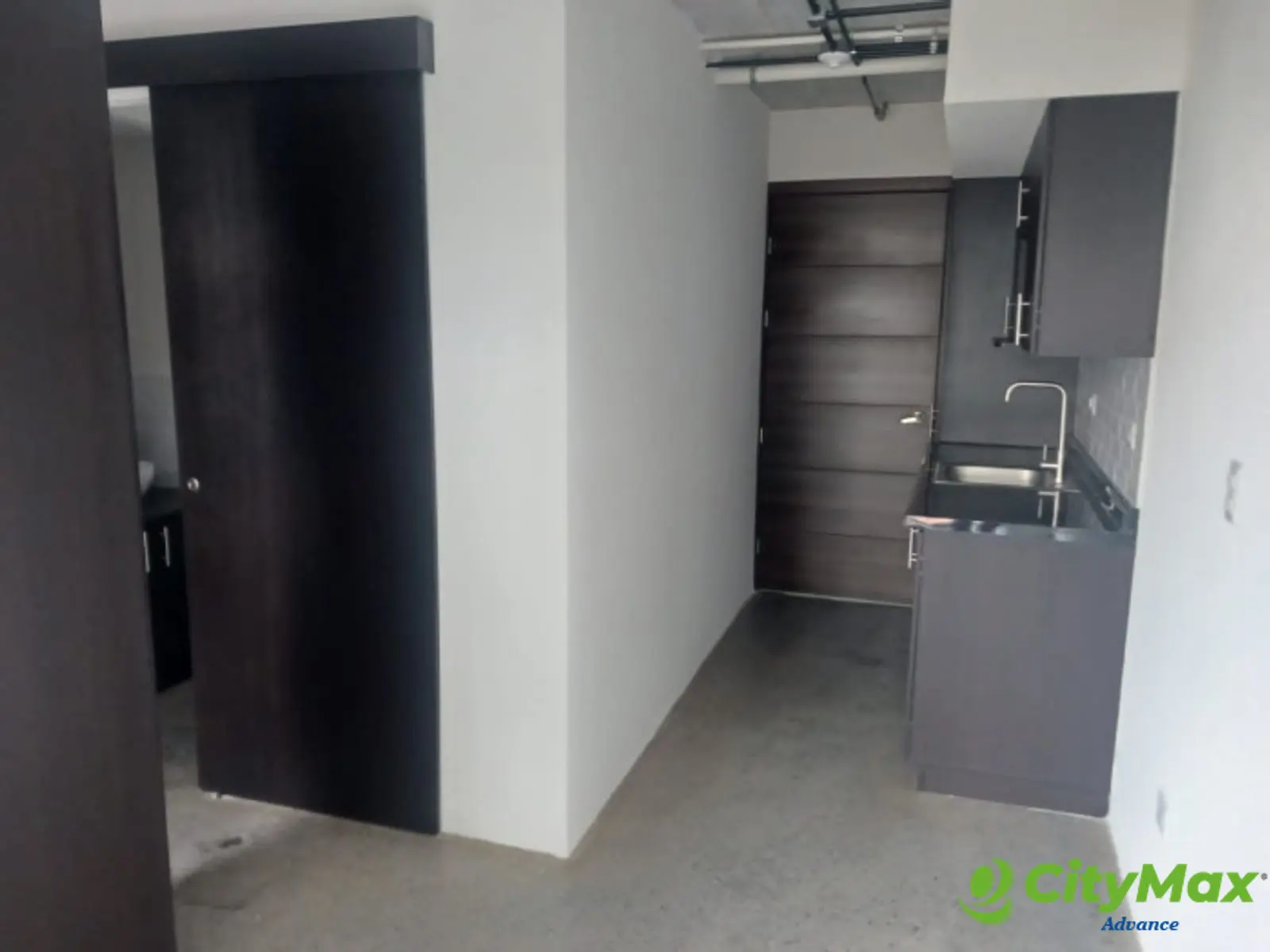 Rento apartamento tipo loft semi-amueblado en zona 12 - foto 7