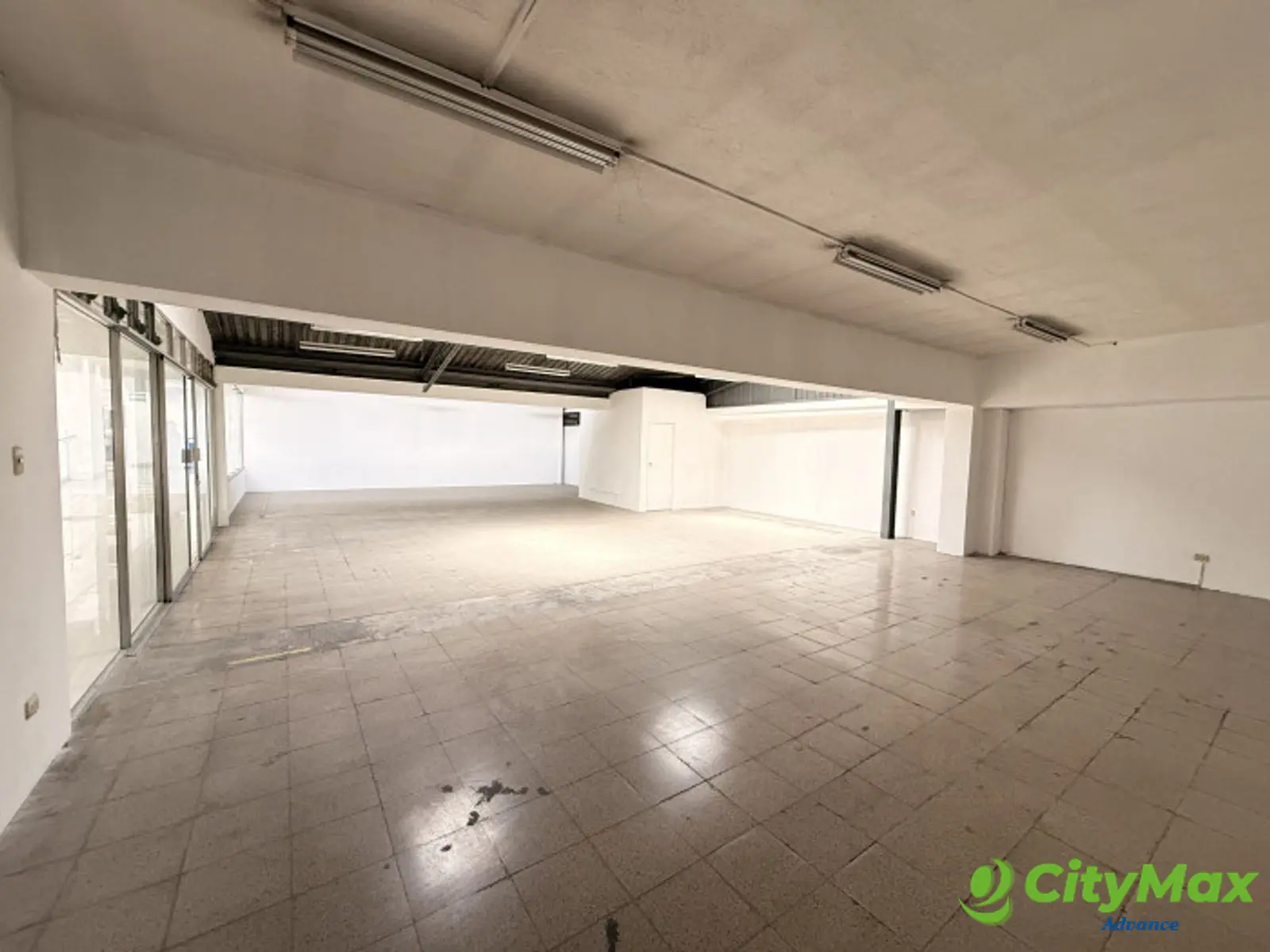 Local comercial en Renta en Plaza Florida zona 7 Mixco - foto 2