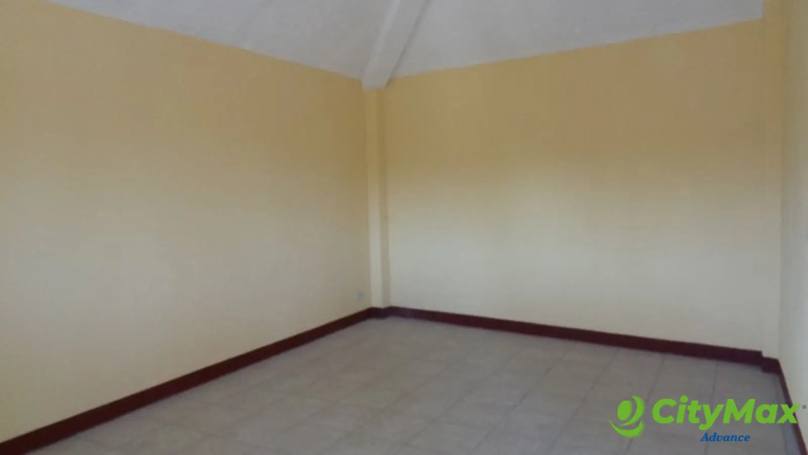 Casa en Venta 3 niveles Alamedas de Yumar II Z6 Mixco - foto 6