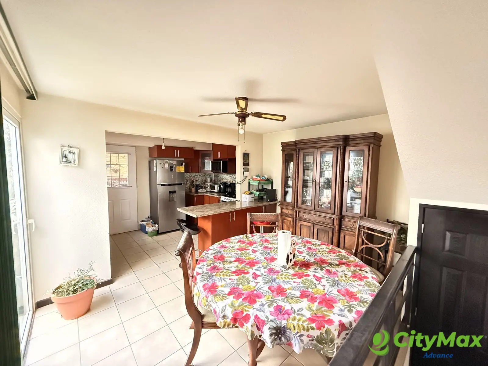 Casa en Venta en Hacienda de las Flores Villa Nueva - foto 2