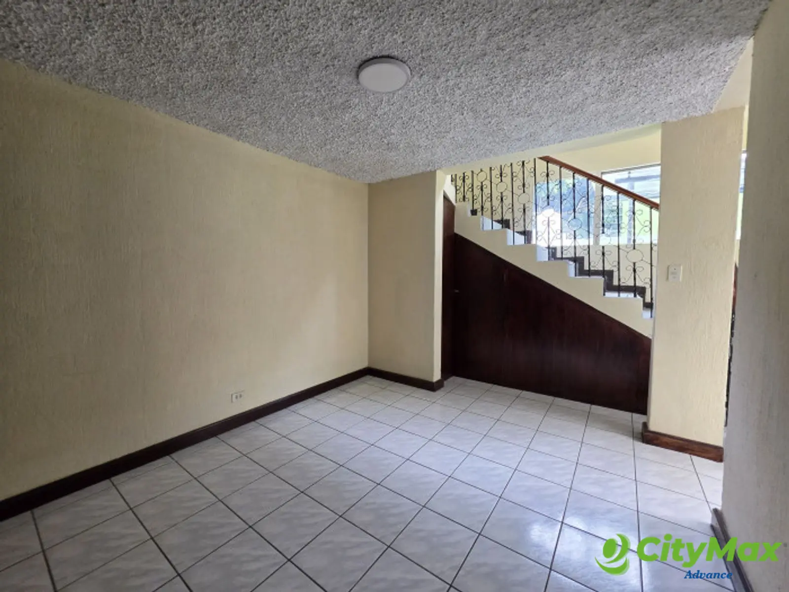 CASA EN RENTA EN ZONA 3 DE MIXCO LOMAS DEL RODEO - foto 6