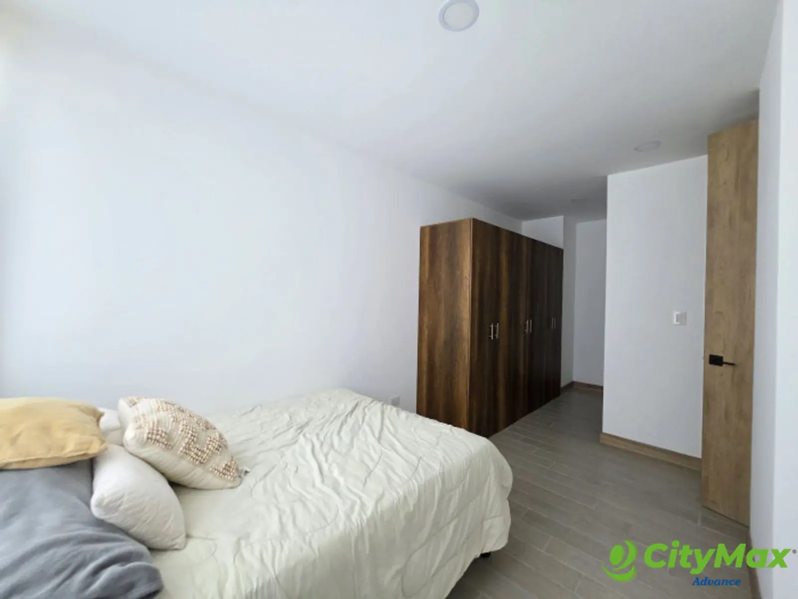 APARTAMENTO EN RENTA EN ZONA 13 DE 3 HABITACIONES - foto 6