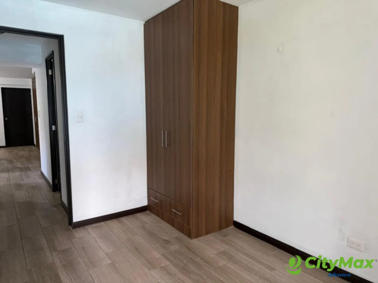 APARTAMENTO EN RENTA EN ZONA 16 - foto 11