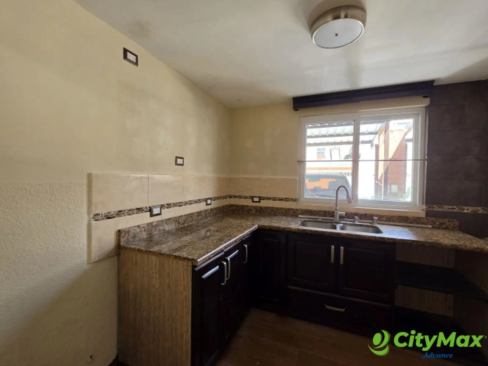 CASA EN VENTA EN COLINAS DE MONTE MARIA SUR VILLA NUEVA - foto 5