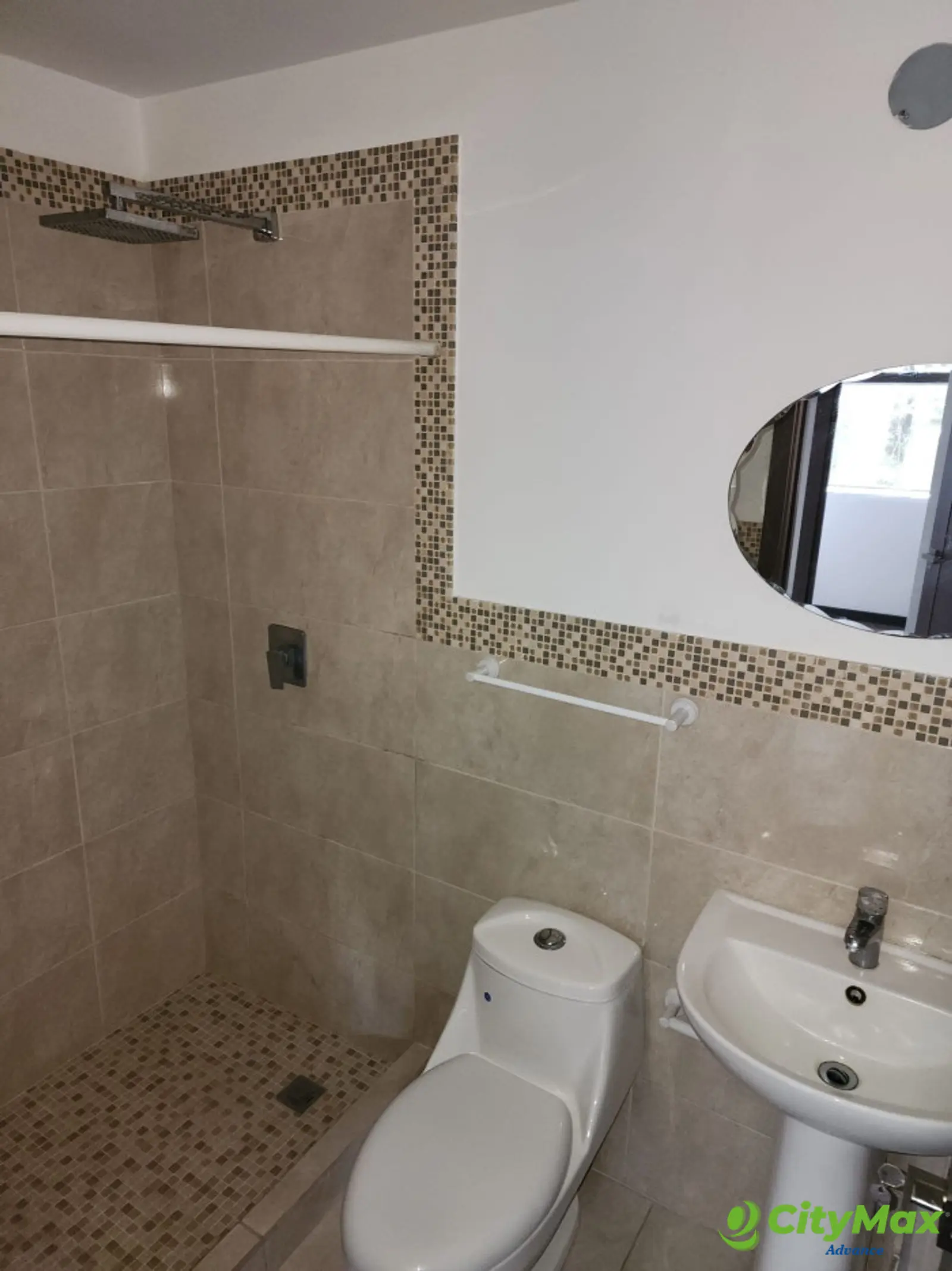 APARTAMENTO EN VENTA EN DI FIORI ZONA 7 - BAÑO SECUNDARIO